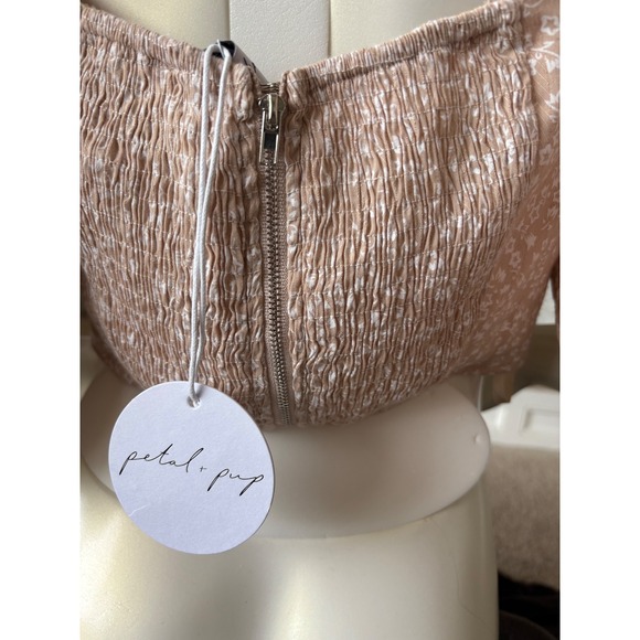 NWT Petal & Pup Floral Crop Top Puff Sleeve Tie Front Beige Women's Size‎ L - Picture 9 of 13